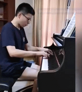 广东17岁少年上热搜，网友：他在发光！3.gif