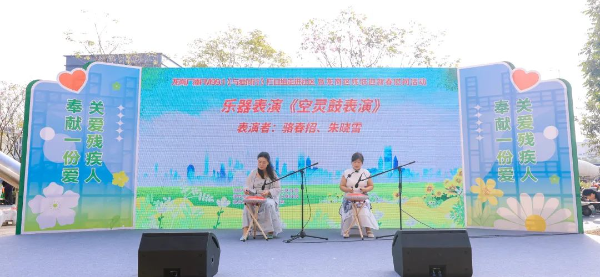 图：空灵鼓表演