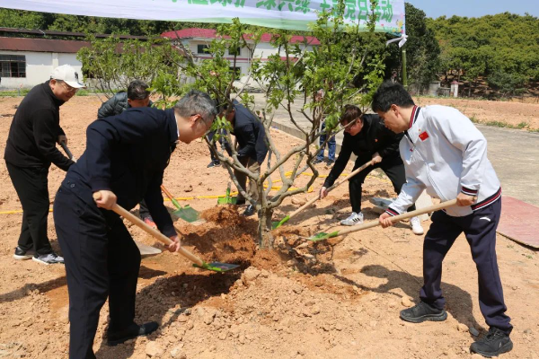 我为全运种棵树！省pg电子开展“爱绿植绿护绿兴绿”主题党日活动