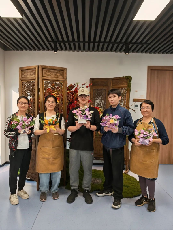 花艺学员合照2.jpg